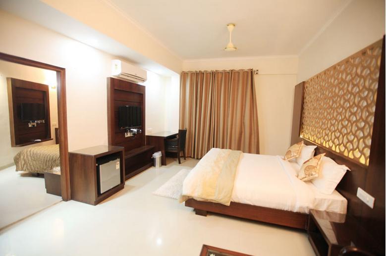 Neo Classic Hotel Chandīgarh Eksteriør billede
