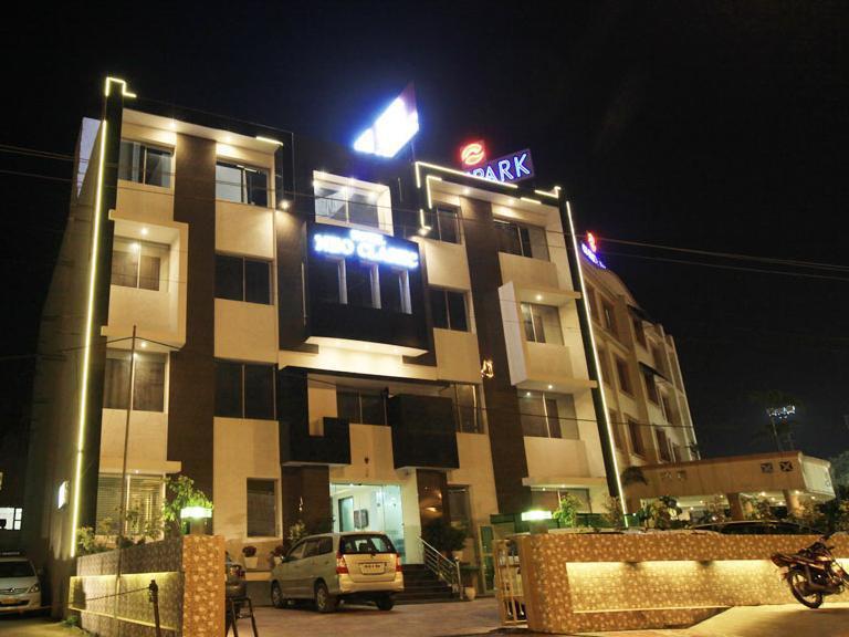 Neo Classic Hotel Chandīgarh Eksteriør billede